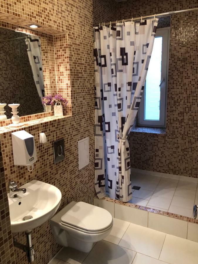 Family Or Group Apartment In Green Center Ρίγα Εξωτερικό φωτογραφία